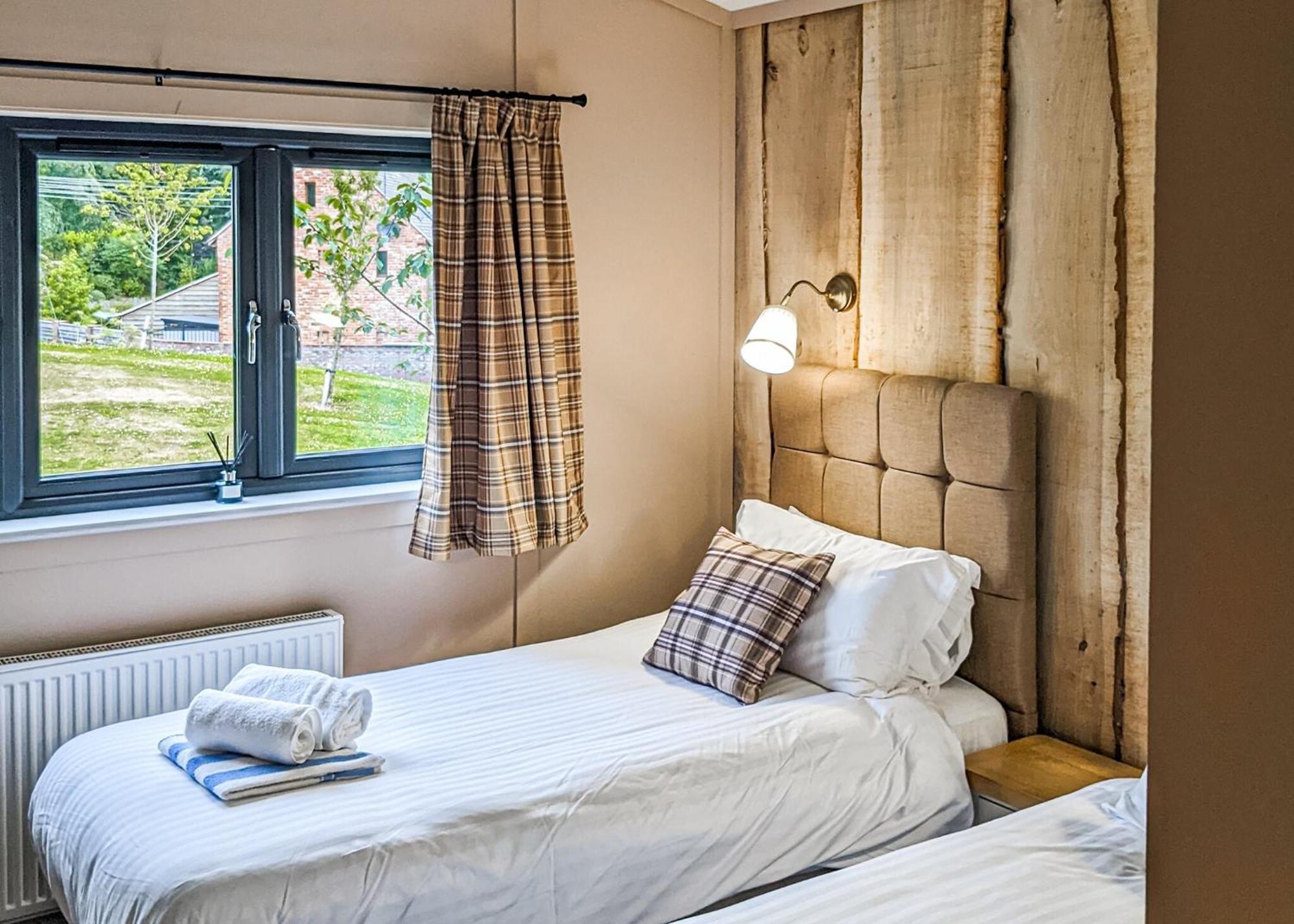Hotel The Warrens At Foxtail à Chirk Chambre photo